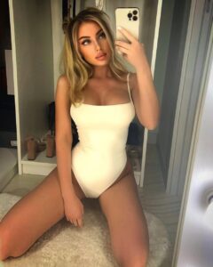 VIP эскорт от Катрина работает в Москве