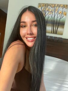 эскорт услуги от Энджел работает в Москве