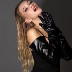 Лучшие эскорт услуги от Мария работает в Москве