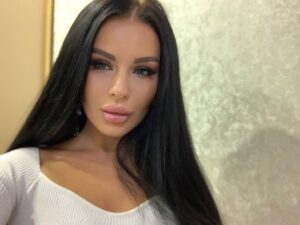 вип эскорт от  Ева работает в Москве