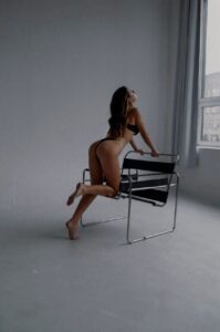 эскорт услуги от Элеонора работает в Москве