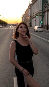 вип эскорт от  Эльза работает в Москве