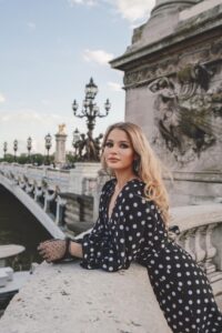 Лучшие эскорт услуги от Кристи в Москве