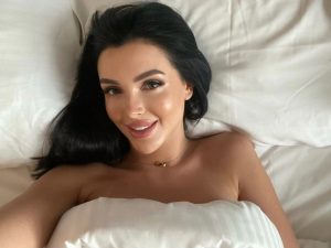 Эскорт модель Виталина