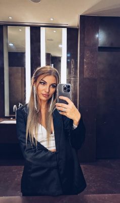 VIP эскорт от Кристина работает в Москве