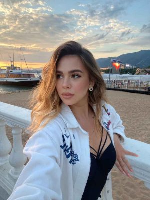 вип эскорт от  Лиза работает в Москве