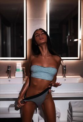 Эскорт модель Тая в Москве