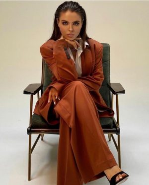 Эскорт девушка Иветта